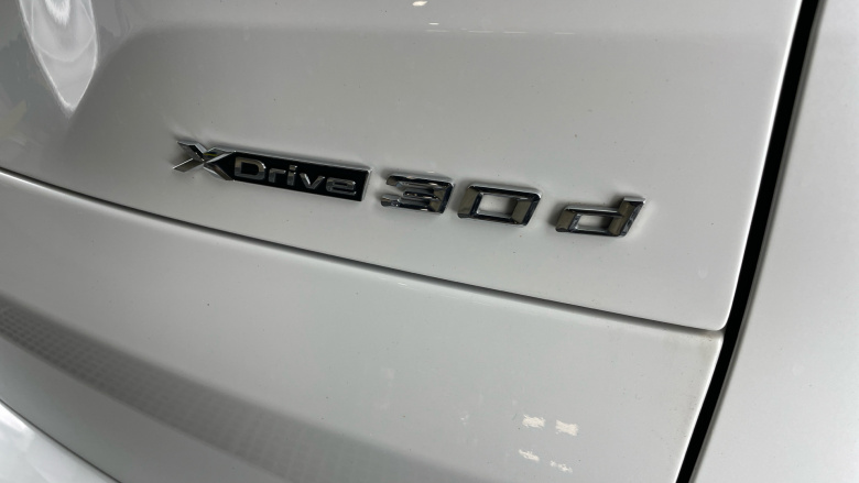 BMW X5 xDrive30d MHT M Sport 5dr Auto [Pro Pack] Diesel Estate